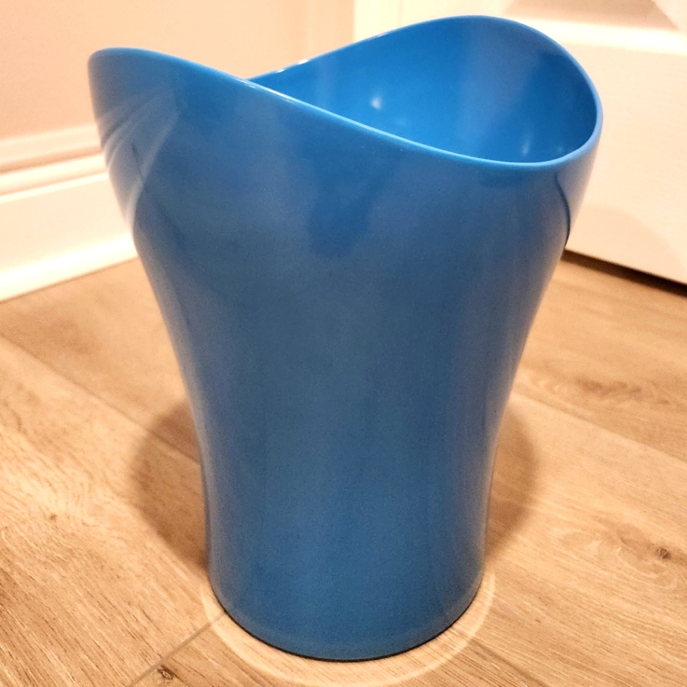 Umbra Design Karim Rashid Waste Basket
